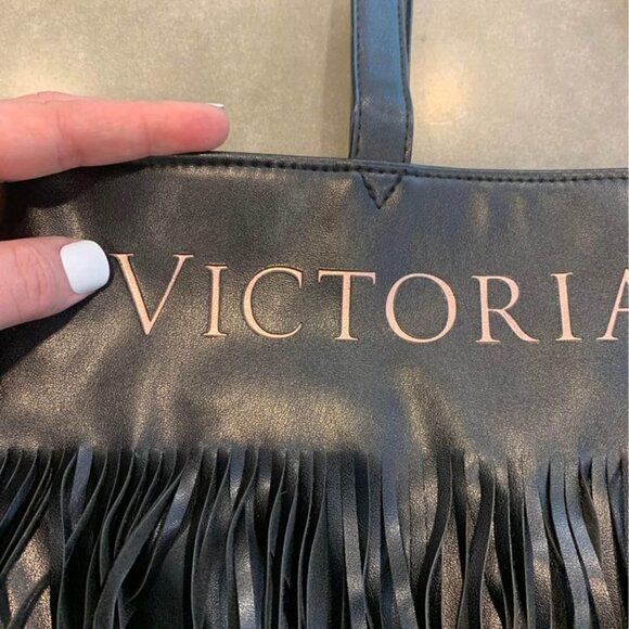 VICTORIA SECRET bag with Fringe and rose gold snaps. black. NWOT. - Picture 4 of 7